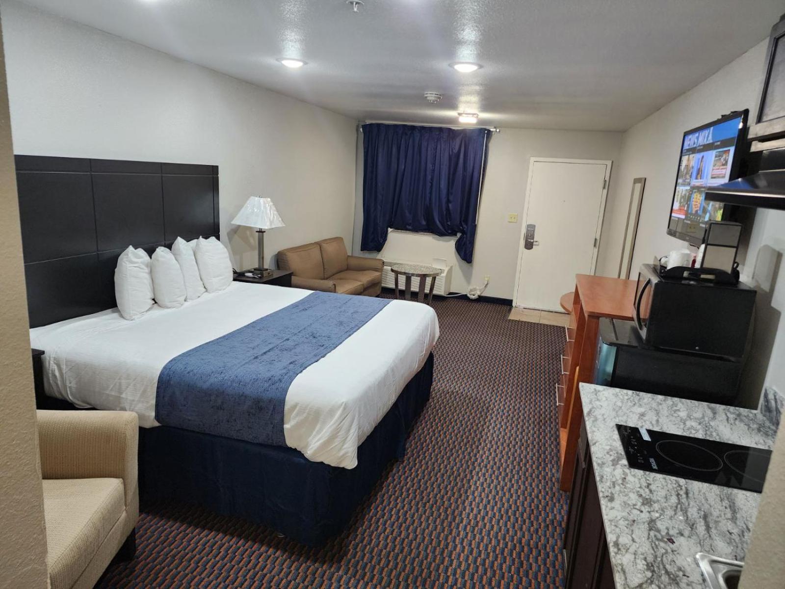 Atria Inn & Suites By Oyo, Jourdanton, Tx Exterior photo
