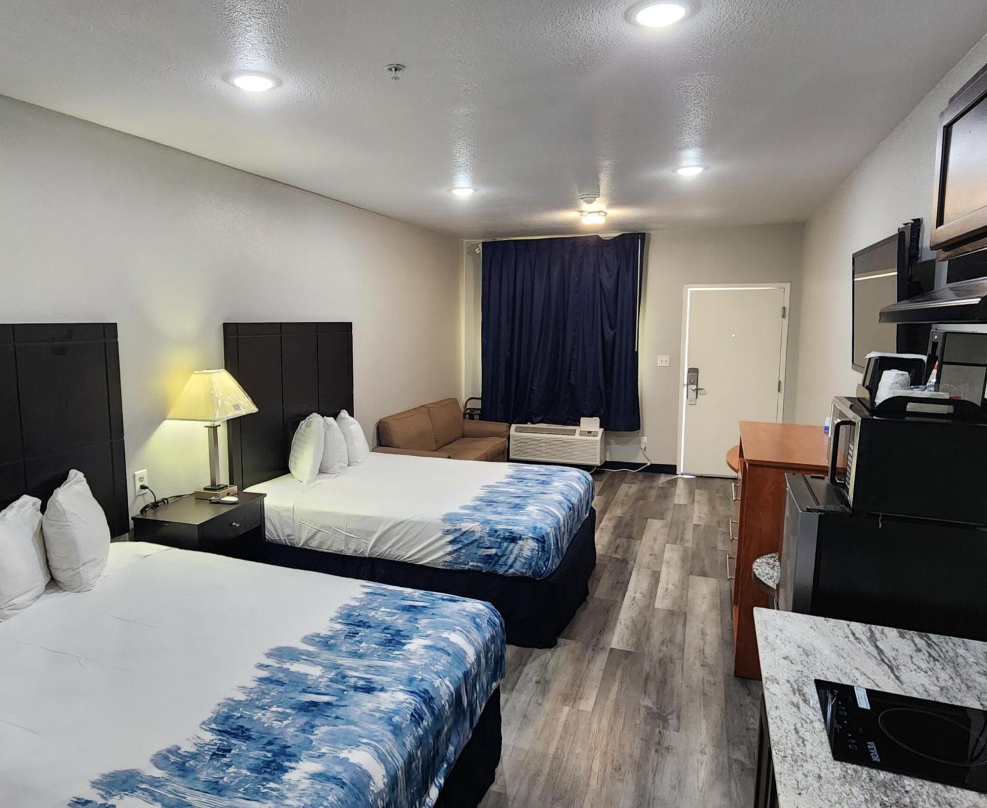Atria Inn & Suites By Oyo, Jourdanton, Tx Exterior photo